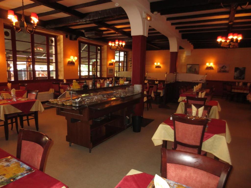 Hotellerie Du Centre Salies-du-Salat Bagian luar foto