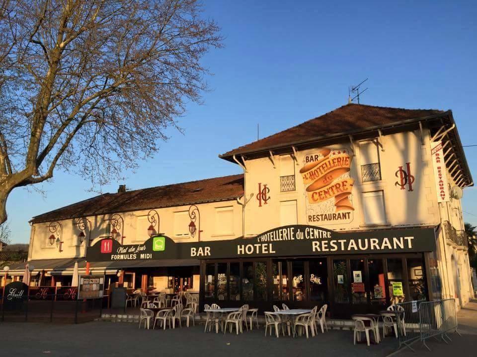 Hotellerie Du Centre Salies-du-Salat Bagian luar foto