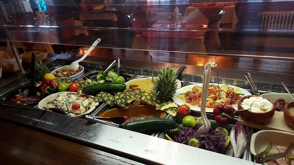 Hotellerie Du Centre Salies-du-Salat Bagian luar foto